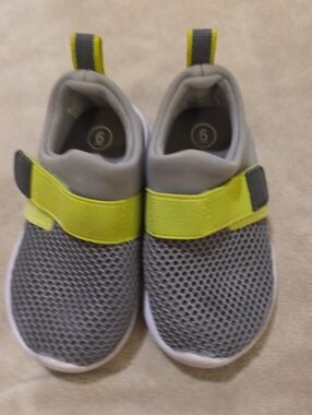 Cat & Jack Grey and Lime Slip-On Hook-and-Loop Sneakers